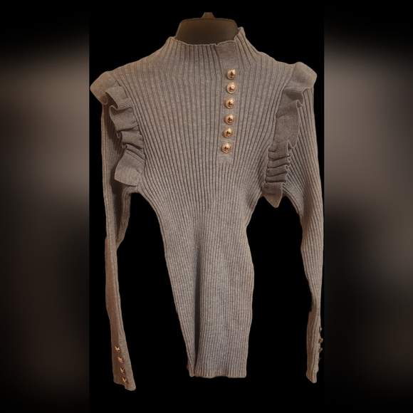 SHEIN Tops - Nwot stretchy grey long sleeves with buttons size M